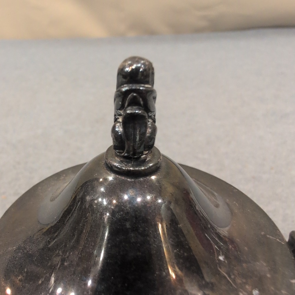 Vintage Silver Plated Footed Sugar Bowl with Lid Ornate Handles Tarnish Decor - Picture 2 of 10